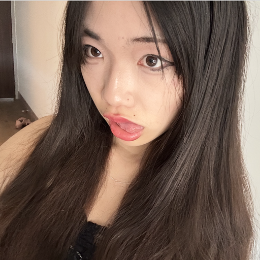 Halle Chan - Design Exec